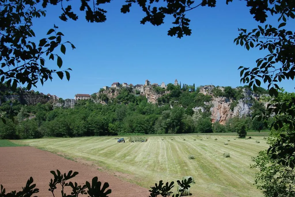 Camping De La Bonnette Caylus Campsite